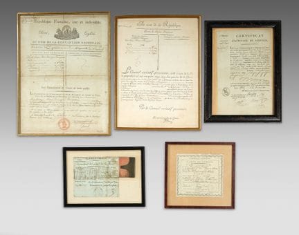 Cinque documenti incorniciati:
- Carta di sicurezz