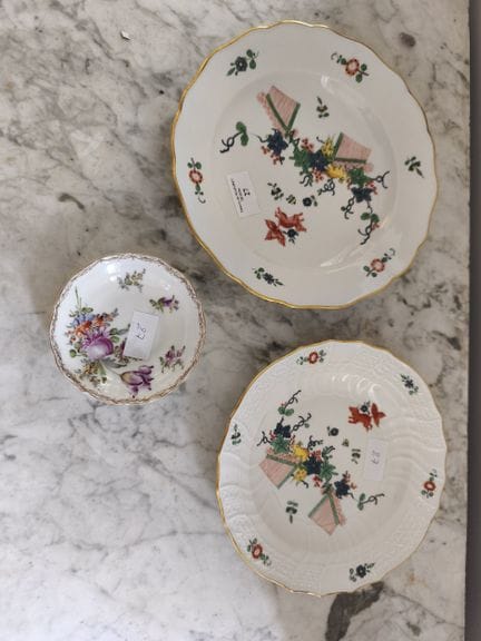 Série assiettes en porcelaine de Meissen à décor K