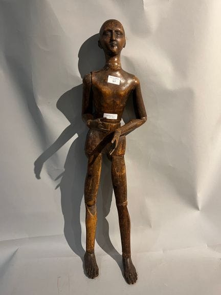 Mannequin de présentation articulé en bois 
Hauteu