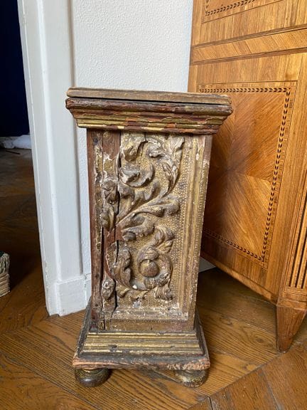 Piccola colonna, opera regionale del XVIII secolo,