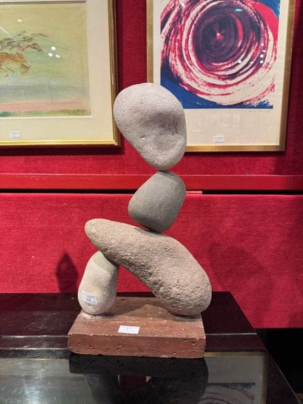 Contemporary School
Composition
Matching pebbles a