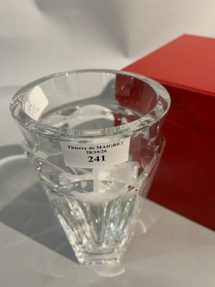BACCARAT, France.
Vase à pans coupés, modèle "Nell