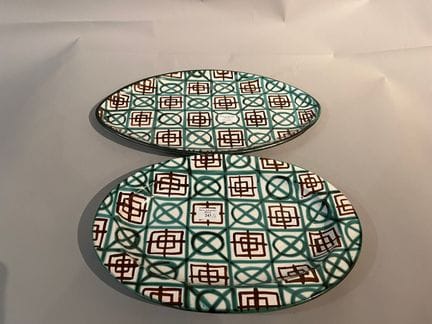 Dans le goût de Robert Picault
Deux plats à décor 