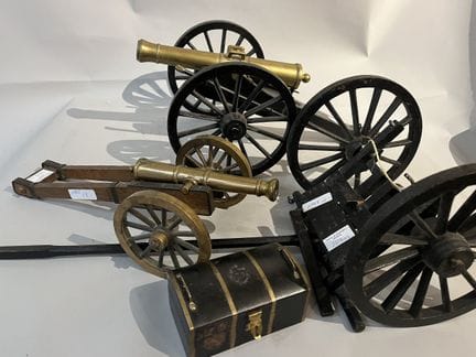 Maquette de canon de campagne avec son arrière tra