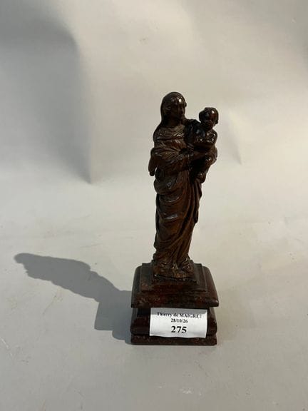 Vierge à l'enfant  sculpture en noyer socle en mar