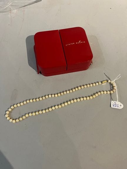 Collier de perles de culture, fermoir en or 725°/°