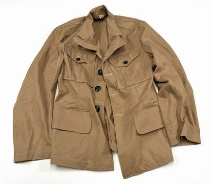 ENGLAND.
Jacke aus RAF-Stoff (Royal Air Force).