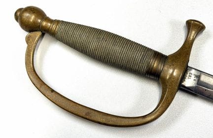 美国
1840型剑
19世纪下半叶
单臂黄铜剑柄，剑身镂空装饰，直刃单刃，刻有“US CSL 186