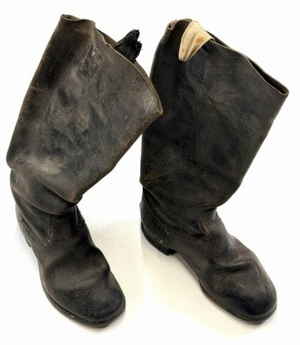 DEUTSCHLAND
Ein Paar Kavalleriestiefel 
Erster Wel