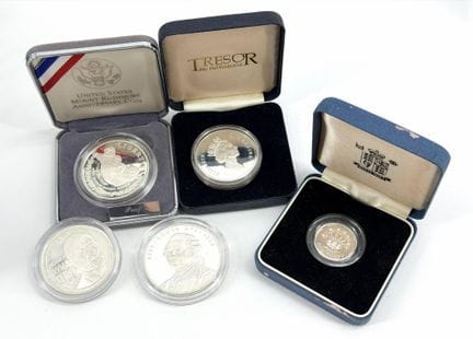 Serie di monete commemorative in argento composta 