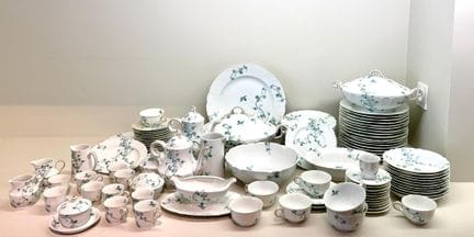 CH. FIELD HAVILAND. Limoges
Servizio da tavola in 