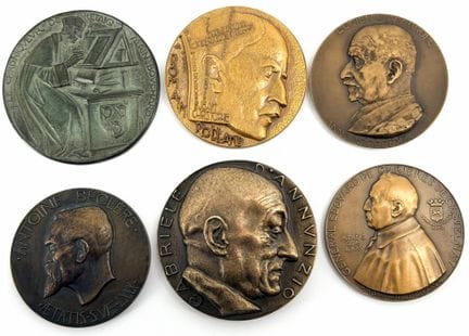 [MEDAGLIA]. 
Set di 6 medaglie in bronzo comprende