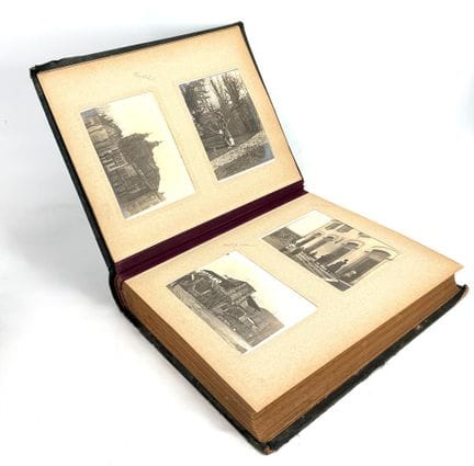 [FOTOGRAFIA]
Album contenente 73 fotografie d'epoc