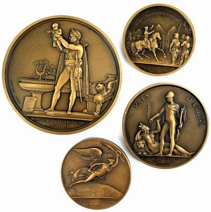 [MEDAGLIA]
Set di 4 medaglie in bronzo raffigurant