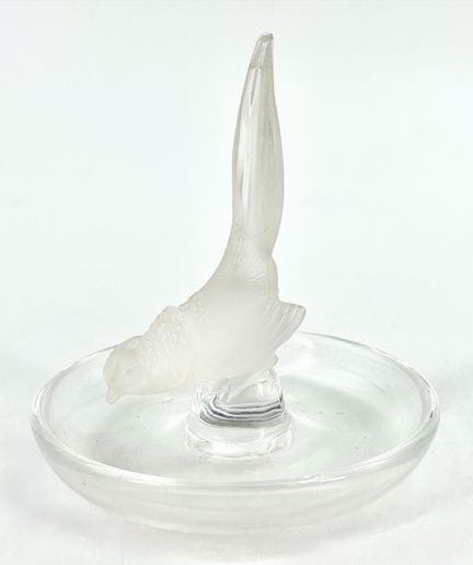 LALIQUE FRANCE.
Baguier au faisan
Verre moulé-pres