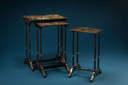 Far Eastern-style piece, 20th century.
Three nesti