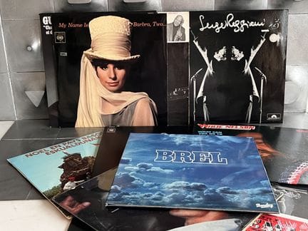 DISCOTHÈQUE de disques vinyles 33 tours, principal