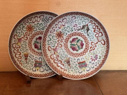 TWO Compagnie des Indes porcelain plates with poly