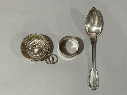 CONJUNTO de plata compuesto por: 
- COPA DE VINO, 