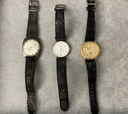 OMEGA, LONGINES, TISSOT
SET OF THREE MEN'S WATCHES