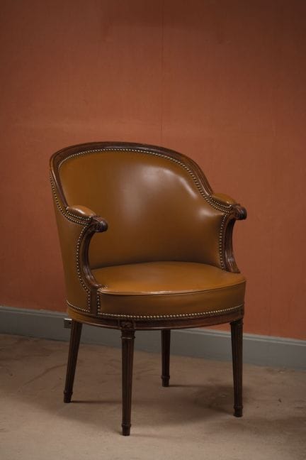 Fauteuil de bureau à ceinture ronde en noyer, supp