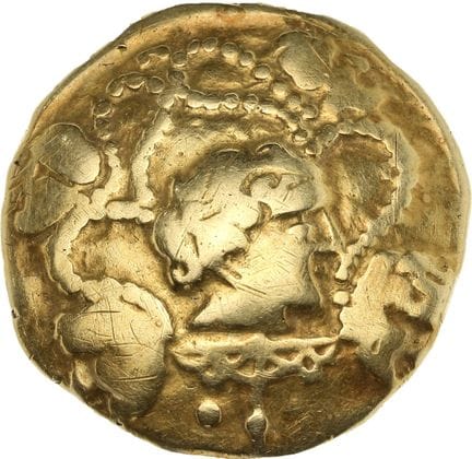 VENETES, région de Vannes
Statère d'or. 7,81 g.
Tê