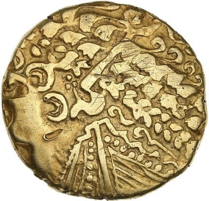 AMBIANI, région d'Amiens
Statère d'or. 7,65 g.
Têt