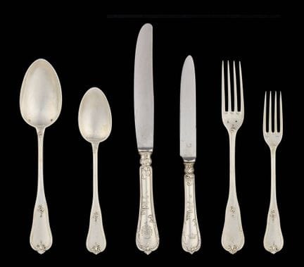 Bourdon.
Silverware: Silver cutlery set consisting