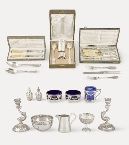 19th-century work.
Silverware: Set consisting of a