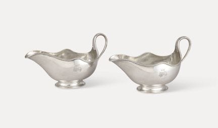 Style.
Silverware: Pair of silver sauce boats, bea