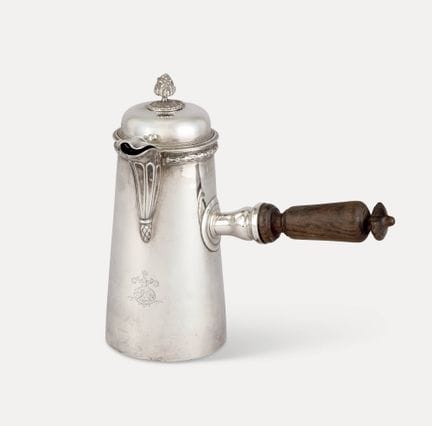 Late 19th-century French work.
Silverware: Small t