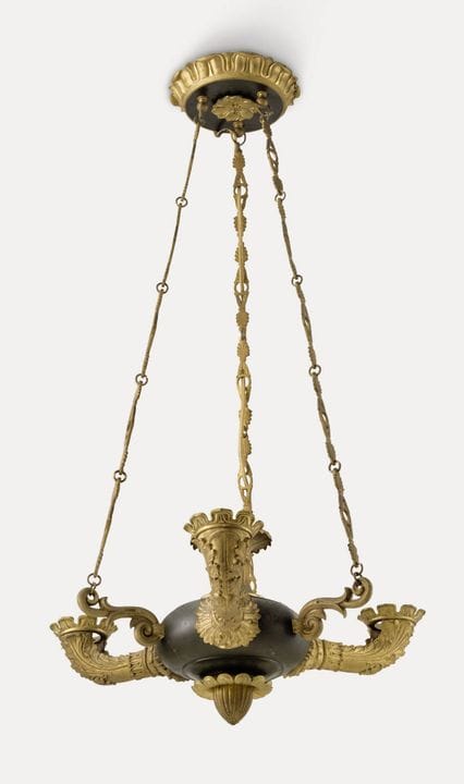 Epoca Carlo X.
Lampadario: lampadario in bronzo co