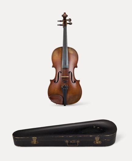 Travail européen, circa 1900.
Instrument de musiqu