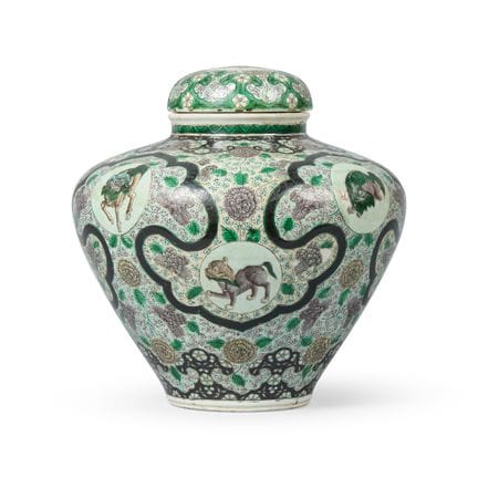 JARRA CHINA DE LA «FAMILLE NOIRE» CON MOTIVO DE «B