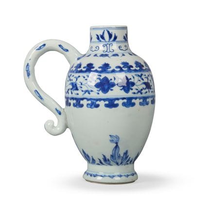 JARRA CHINA AZUL Y BLANCA CON ASA