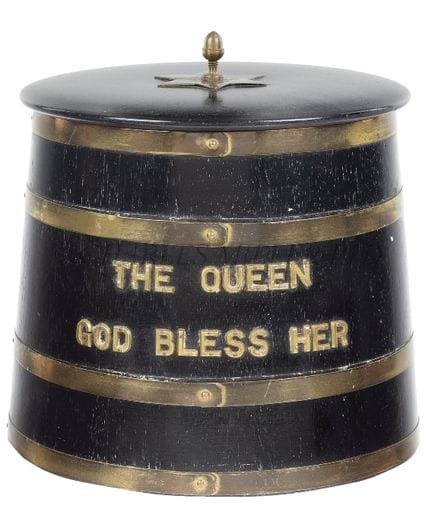 UNA CUBA DE HIELO MODELO «GROG TUB»

Totalmente eb