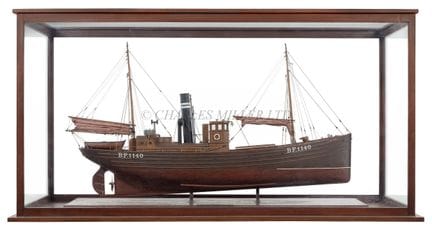 UNE SUPERBE MAQUETTE À L'ÉCHELLE 1:32 DE TYPE « BU