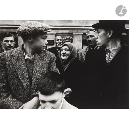 William Klein (1926–2022) 
1. Mai. Moskau, 1959.
S