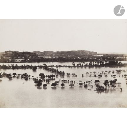 Édouard Baldus (1813–1889) 
Avignon. Flooding of t