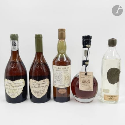 2 瓶 无年份阿马尼亚克白兰地 70 cl 40% (1 M.B; 1 B.)，劳巴德城堡，NM
1