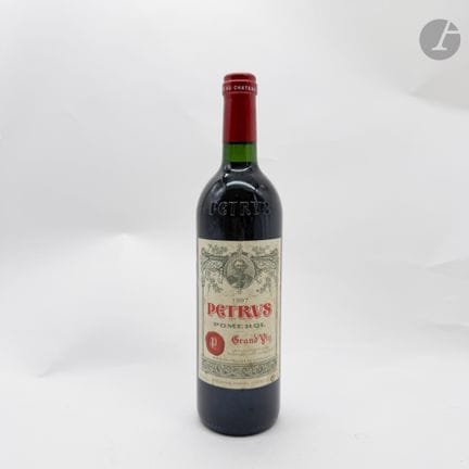 1 B PETRUS (e.t.h. à e.l.a.), Pomerol, 1997
