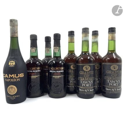 1 瓶 拿破仑陈年珍藏干邑 70 cl 40% ，卡慕，NM
4 瓶 琥珀波特酒（e.t.h；c.c