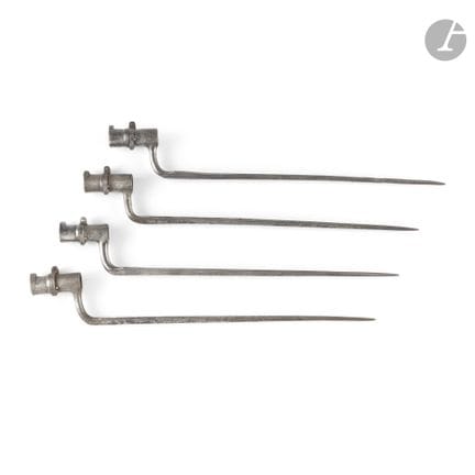 Ensemble de quatre baïonnettes modèle An IX pour f