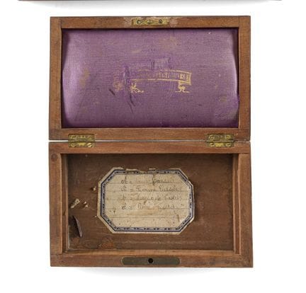 Walnut case for a pistol or revolver with a partia