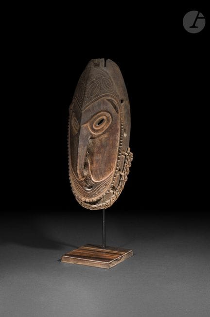 Maske, Ramu-Tal, Papua-Neuguinea
Höhe: 50 cm
Holz.