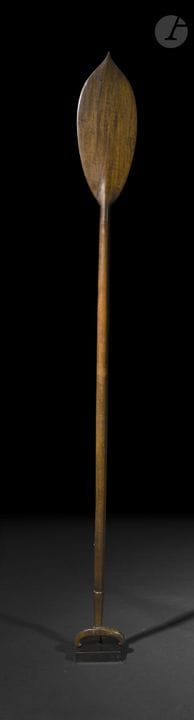 Paddel, Salomonen-Archipel
Höhe: 123 cm
Holz.
Dies