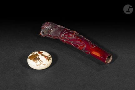 Two ivory objects, a manju netsuke and a small umb