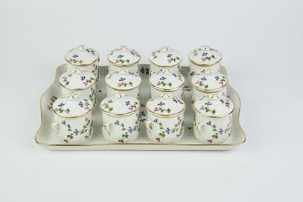 Service à crème en porcelaine blanche à décor aux 