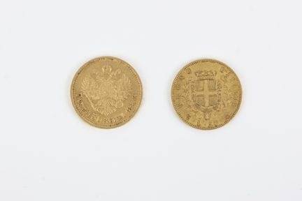 Lot de 2 pièces en or comprenant 20 lires Italie V