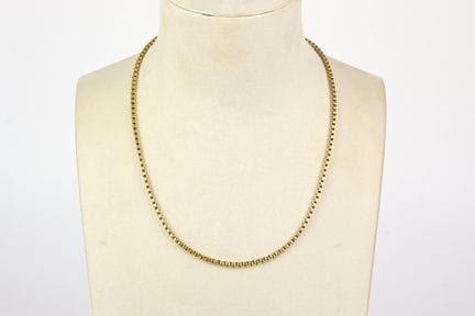 Halskette aus Gelbgold (750) mit quadratischen Gli
